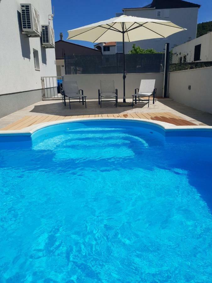 Villa Freya - Vacation House Slatine Exterior foto